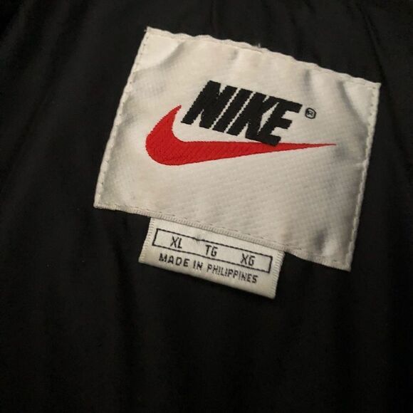 Nike Puffer Jacket Parka Grey Black Size XL - Picture 3 of 8